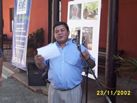 Lincoy�n Parada, agradeciendo su primer premio (33,969 bytes)